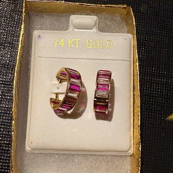 14 K gold hoop earrings